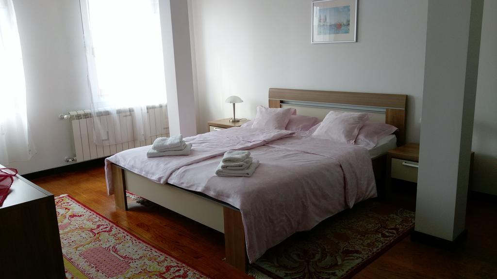 Apartment Krsmanovic Arandelovac Buitenkant foto